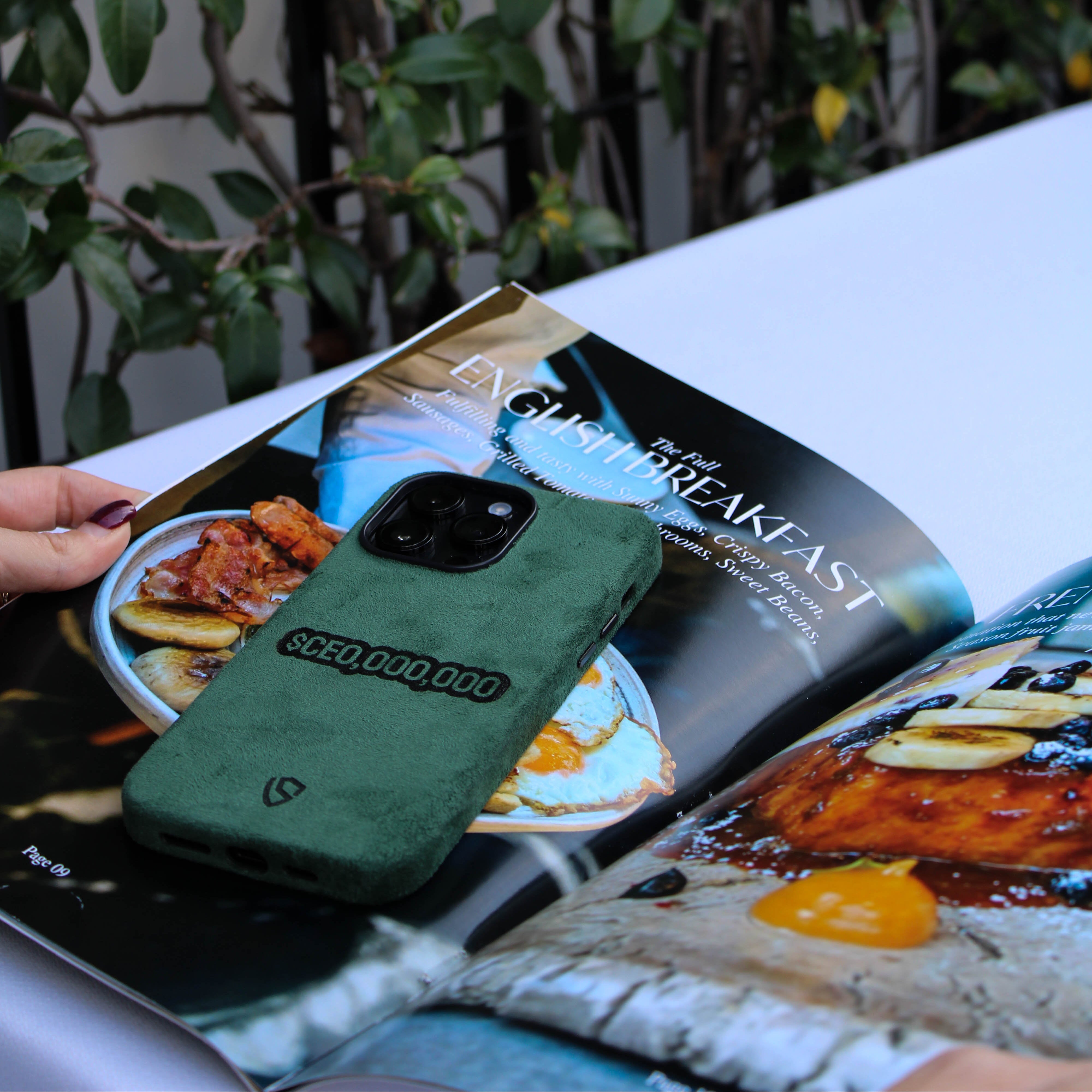 CEO,000,000 - iPhone Case