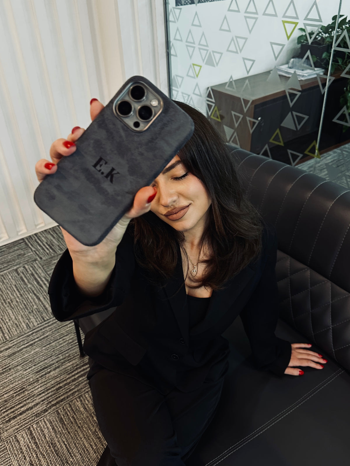 Elena K. — iPhone 15 Pro Max Dark Gray