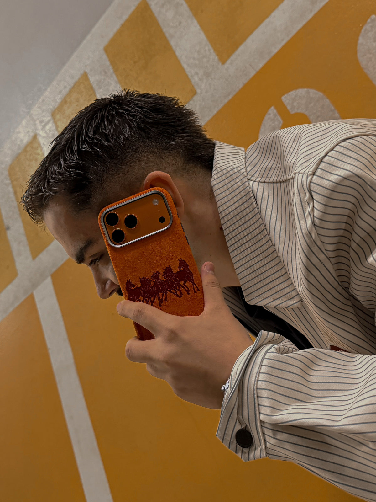 Atdhe M. — iPhone 17 Pro Max Orange